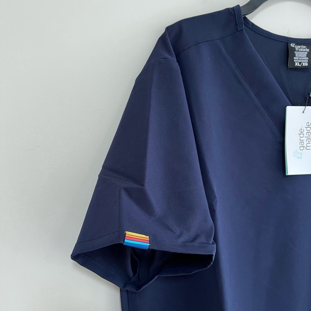 Garde-Malade NWT LIV RE-GARDE Pride Three Pockets Scrub Top, Navy Blue, XL - Picture 7 of 7